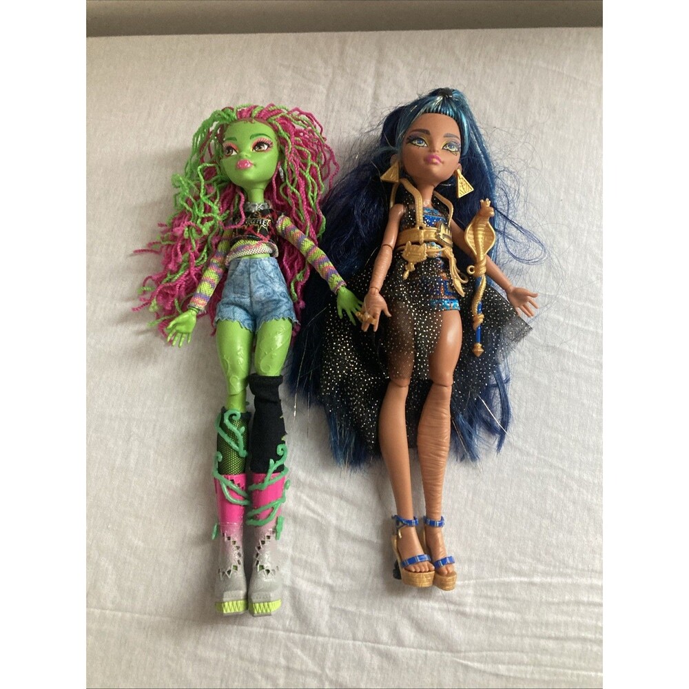 Monster High Generation 3 dolls, specifically Venus McFlytrap And Cleo De Nile